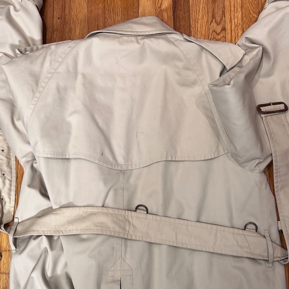 Men’s Vintage Burberrys Trench Coat - Picture 10 of 14